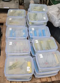 מכונה לדחיסת כדורים, 16 ראשים, תוצרת KILIAN כולל אביזרים